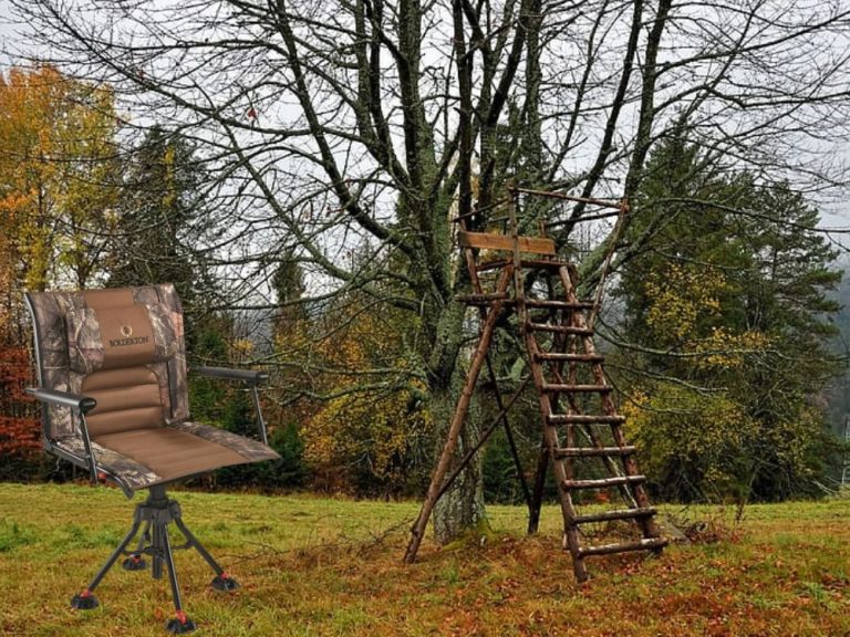 BOLDERTON Bolderton 360 Comfort Swivel Hunting Chair with Armrests, Mossy Oak Break-Up Country